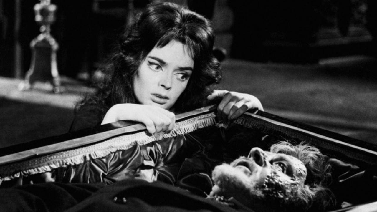 La maschera del demonio. Leggi la recensione di cinemando dell'esordio del maestro Mario Bava datato 1960 con Barbara Steele.